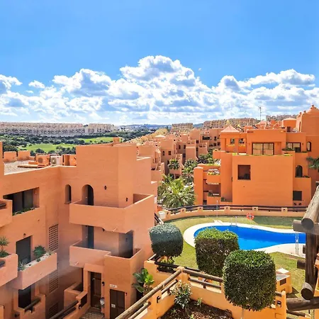 Apartment In Coto Real Duquesa - Sea View & Pools Manilva
